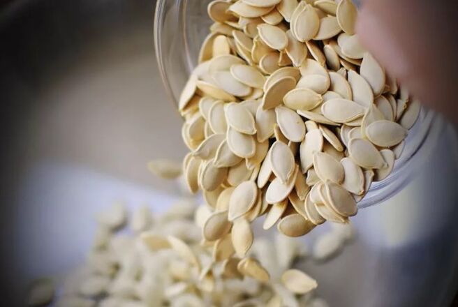 Pumpkin seeds are not sticky